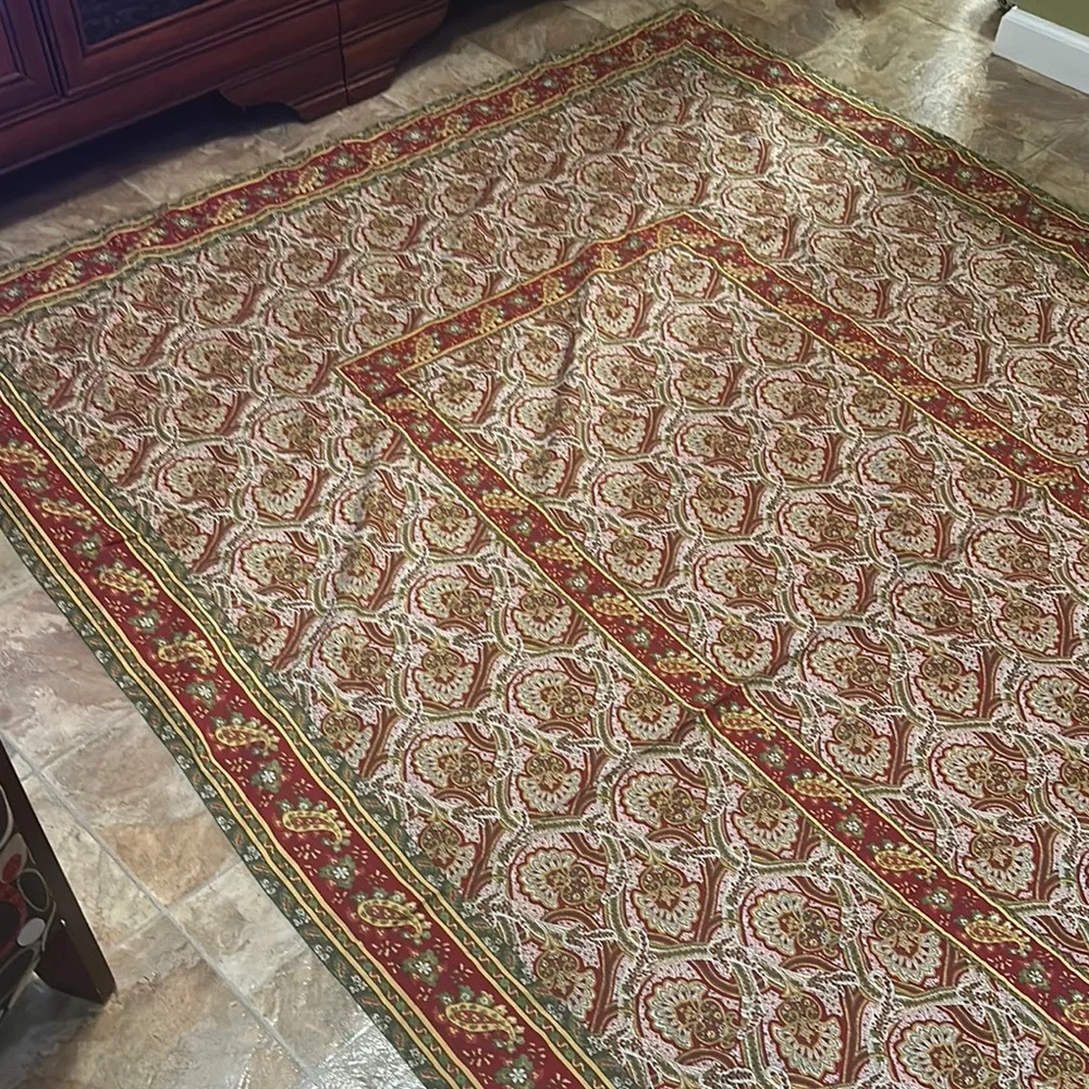 Williams Sonoma 100% cotton beautiful Elegant Paisley Patterned tablecloth